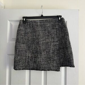 Size L Loveriche Black Tweed Mini Wrap Skirt